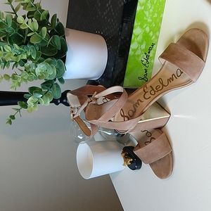 Sam Edelman Cynthia Golden Caramel Suede Block Heel Sandal in Size 7.5